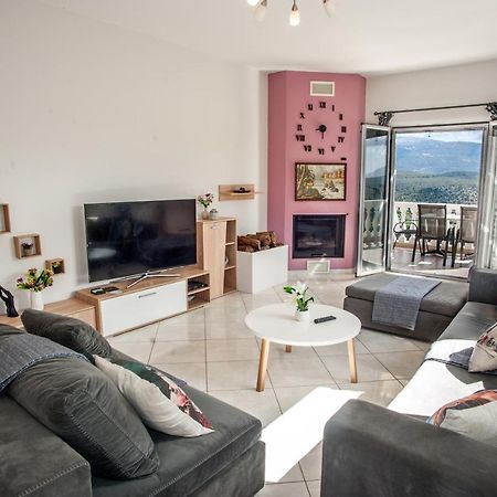 Nikos Apartments Spacious And Panoramic 아르고스톨리온 외부 사진