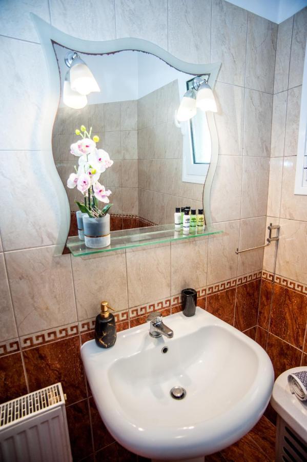 Nikos Apartments Spacious And Panoramic 아르고스톨리온 외부 사진