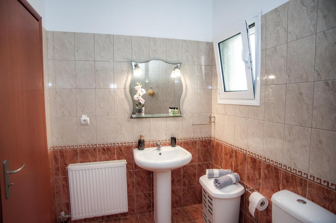 Nikos Apartments Spacious And Panoramic 아르고스톨리온 외부 사진