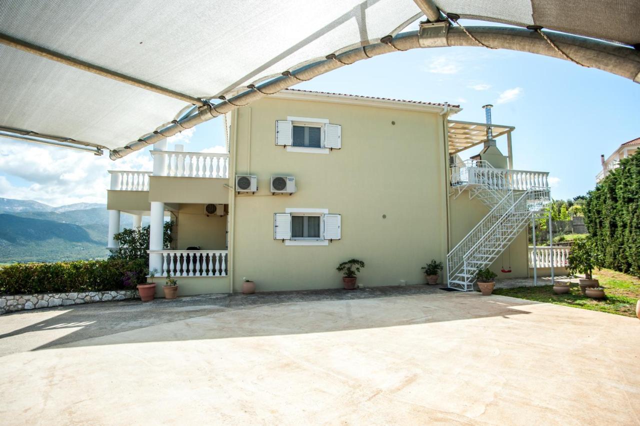 Nikos Apartments Spacious And Panoramic 아르고스톨리온 외부 사진