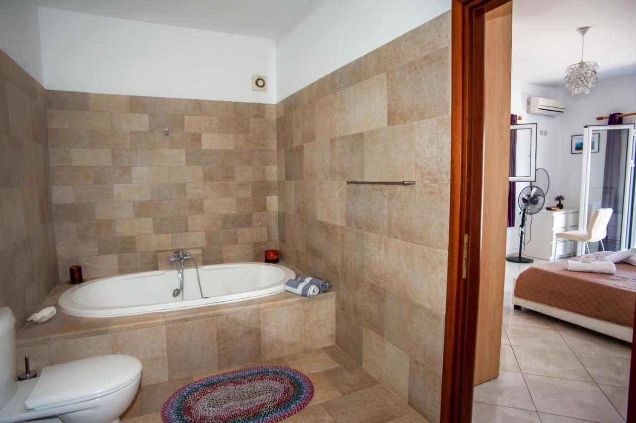 Nikos Apartments Spacious And Panoramic 아르고스톨리온 외부 사진